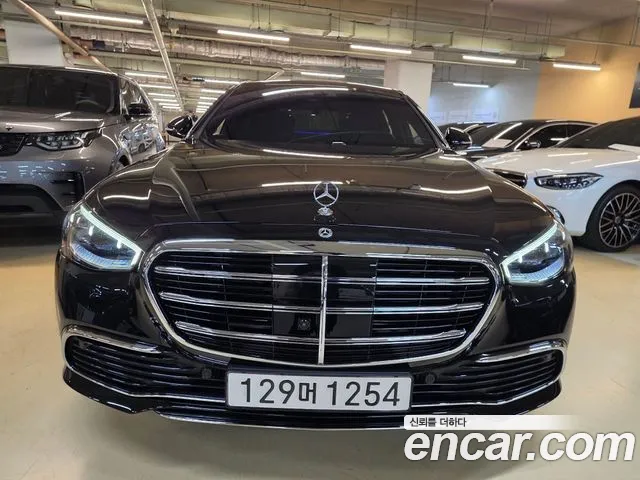 Mercedes-Benz S-Class — Фото автомобиля 2