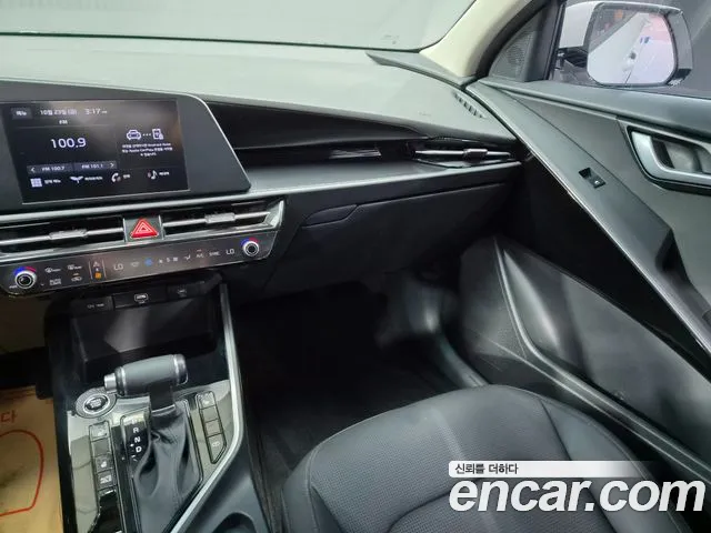 Kia Niro The All New — Фото автомобиля 8