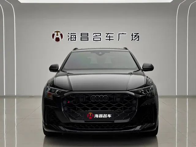 Audi RS Q8 — Фото автомобиля 3