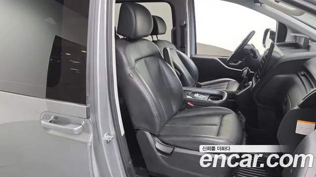 Hyundai Staria — Фото автомобиля 16
