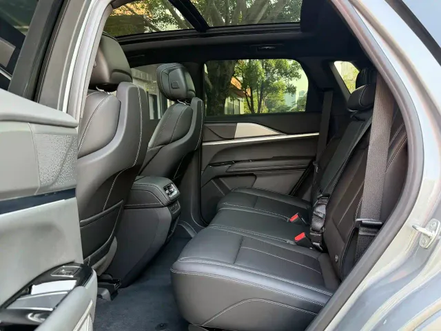 Cadillac XT5 — Фото автомобиля 18