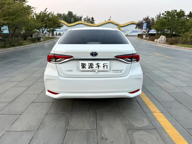 Toyota Corolla — Фото автомобиля 6