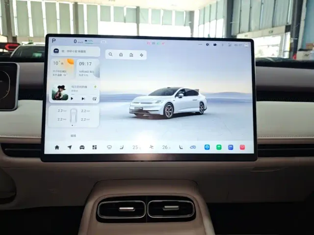 Changan Qiyuan A06 — Фото автомобиля 12