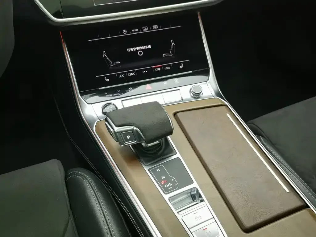 Audi Audi A6L 2023 55 TFSI quattro Premium Dynamic — Фото автомобиля 13