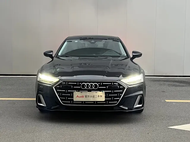 Audi A7L — Фото автомобиля 2