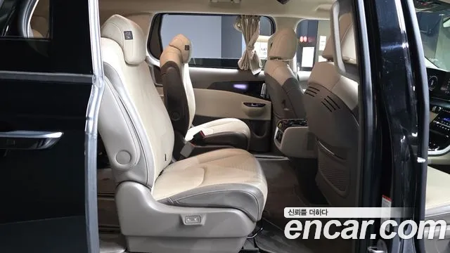 Kia Carnival 4th Gen — Фото автомобиля 16
