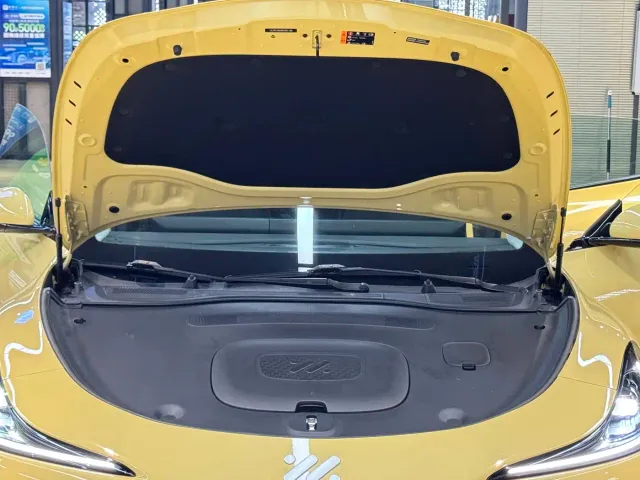 IM Motors L6 — Фото автомобиля 25