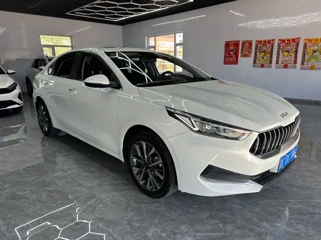 Kia K3 — Фото автомобиля 3