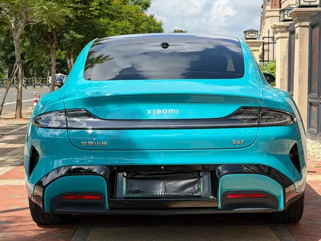 Xiaomi Auto Xiaomi SU7 2024 RWD Long Range Intelligent Driving Edition — Фото автомобиля 8