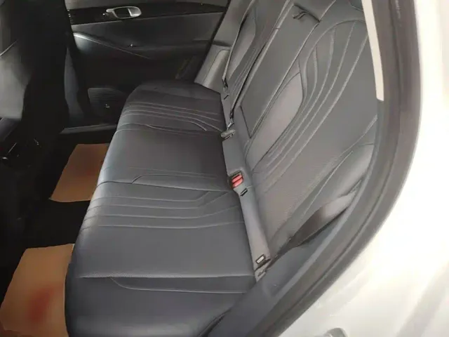 Geely Galaxy E5 — Фото автомобиля 16