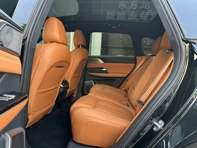 Xpeng G9 — Фото автомобиля 10
