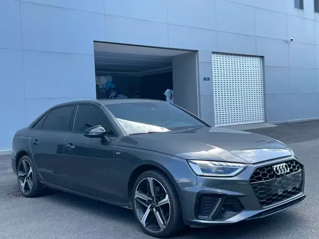 Audi A4L — Фото автомобиля 3