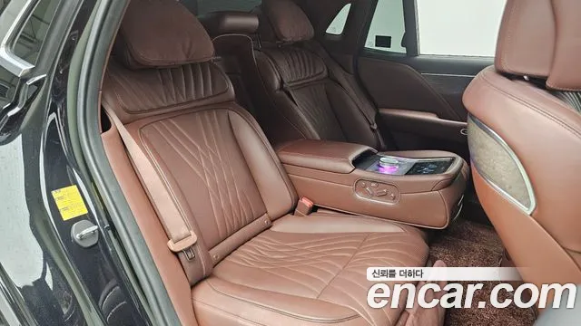 Genesis G90 Бензин 3.5 турбо AWD — Фото автомобиля 12