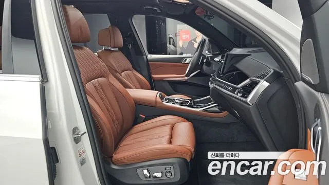 BMW X7 — Фото автомобиля 21