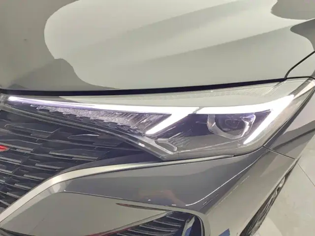 Changan Eado — Фото автомобиля 5