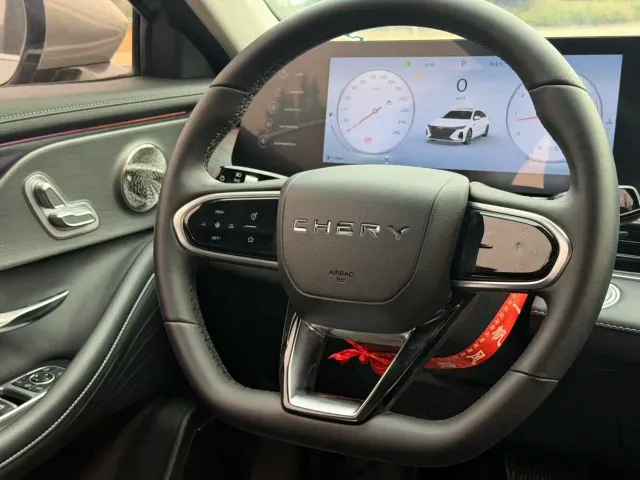 Chery Arrizo 8 — Фото автомобиля 7