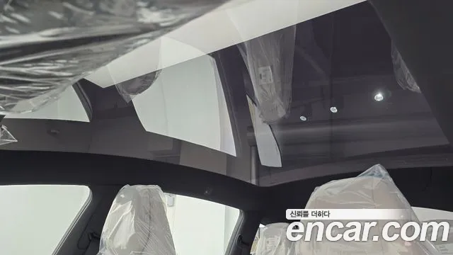 Tesla Model Y — Фото автомобиля 16