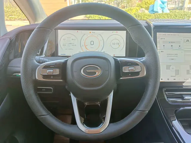 GAC Trumpchi M8 — Фото автомобиля 24