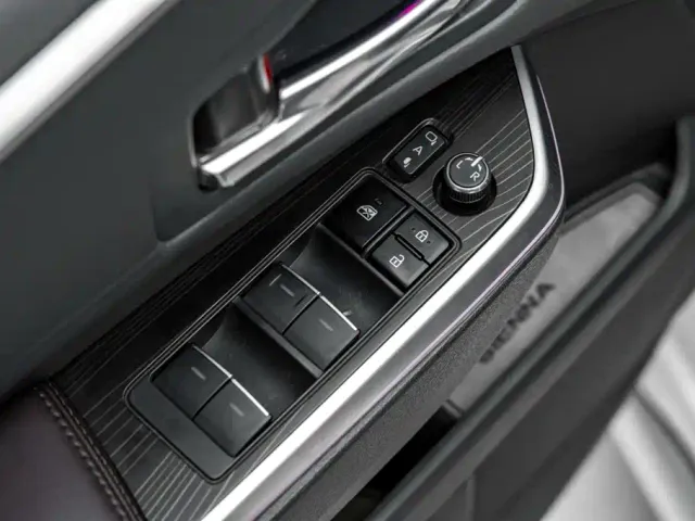 Toyota Granvia — Фото автомобиля 16