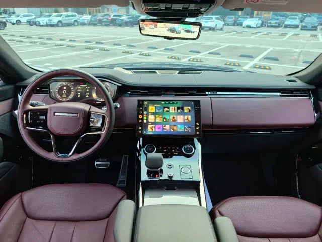 Land Rover Range Rover Sport — Фото автомобиля 7