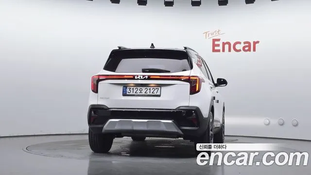 Kia Seltos — Фото автомобиля 4