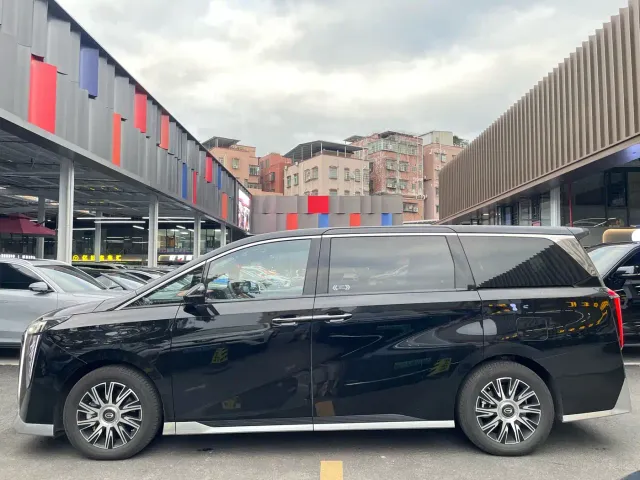 GAC Trumpchi Xiangwang M8 — Фото автомобиля 3