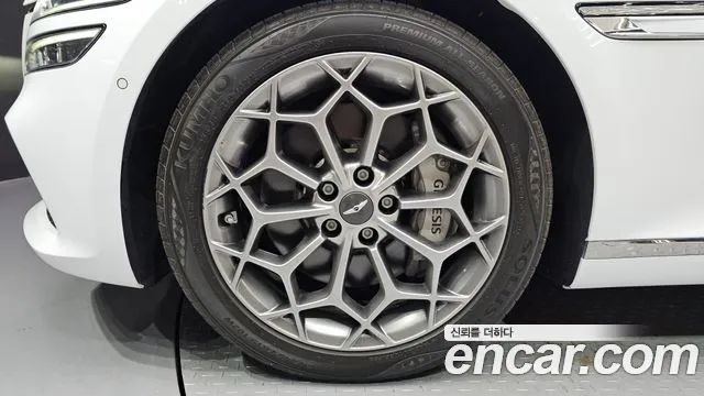 Genesis G80 RG3 — Фото автомобиля 5