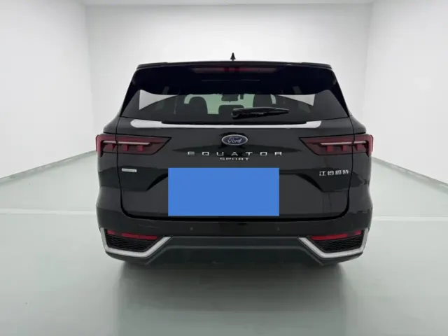 Ford Lingrui — Фото автомобиля 5