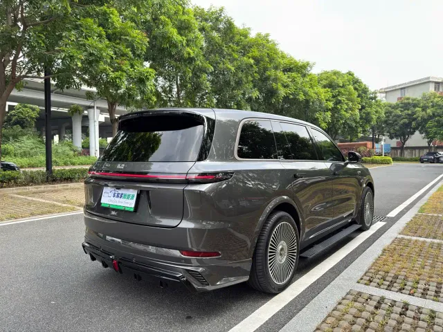 Li Auto L9 — Фото автомобиля 6