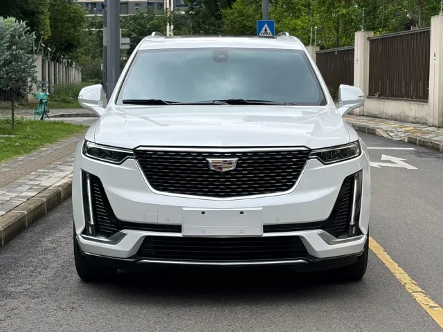 Cadillac XT6 — Фото автомобиля 2
