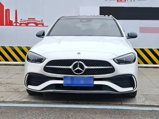 Mercedes-Benz C-Class — Фото автомобиля 2