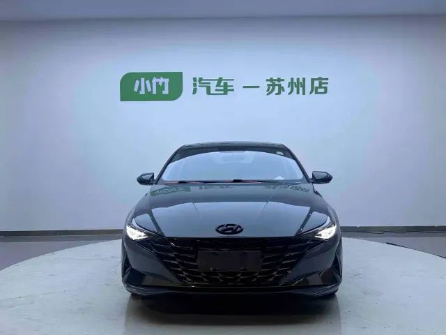 Hyundai Elantra — Фото автомобиля 2
