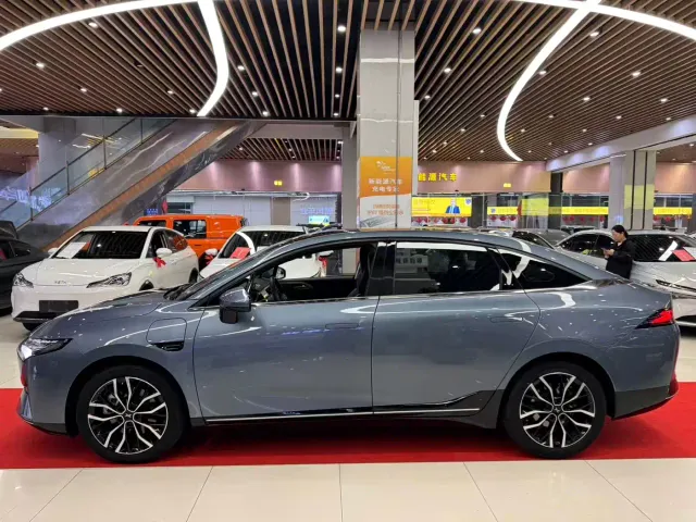 Xpeng P5 — Фото автомобиля 4