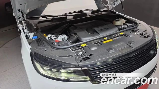 Land Rover Range Rover Sport — Фото автомобиля 9