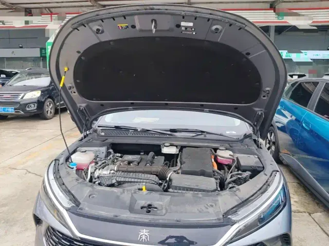 BYD Qin L — Фото автомобиля 19