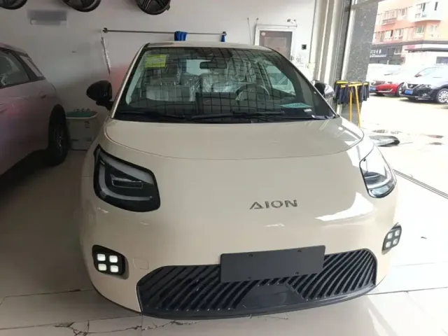 GAC Aion UT — Фото автомобиля 2