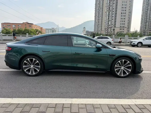 Luxeed S7 — Фото автомобиля 6