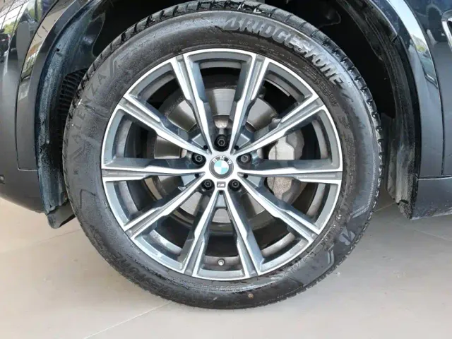 BMW X5 — Фото автомобиля 15