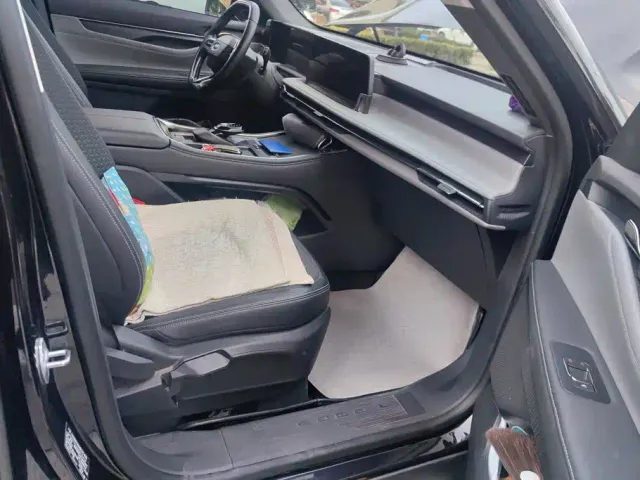 Ford Edge — Фото автомобиля 8