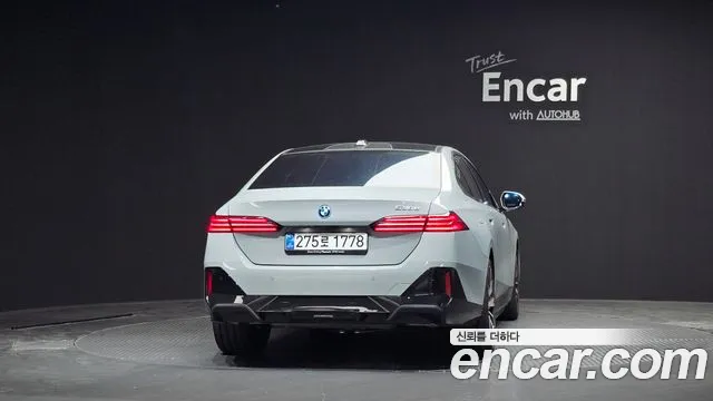 BMW 5-Series 5 серия (G60) — Фото автомобиля 4