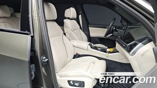 BMW X5 xDrive 40i M Sport — Фото автомобиля 11