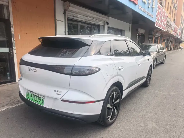 BYD Sealion 06 — Фото автомобиля 3
