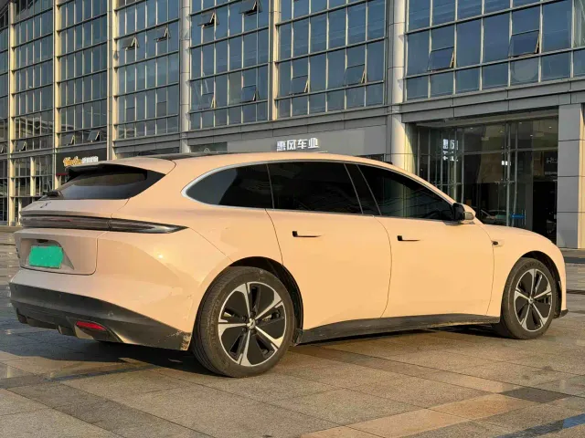 Nio ET5 Touring — Фото автомобиля 5
