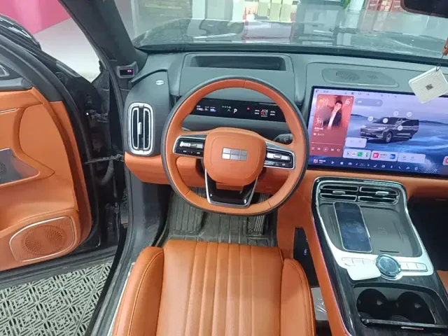 Geely Galaxy M9 — Фото автомобиля 10