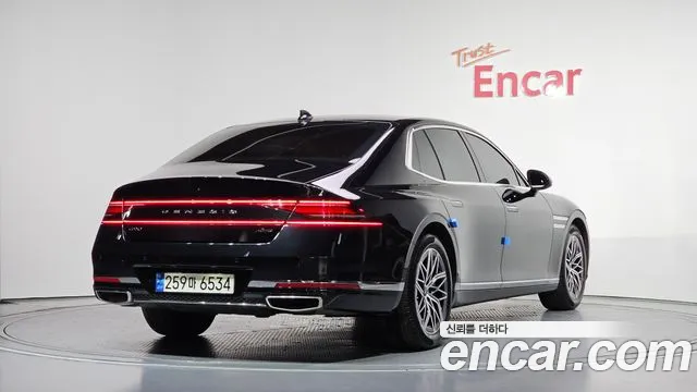 Genesis G90 Бензин 3.5 турбо AWD — Фото автомобиля 2