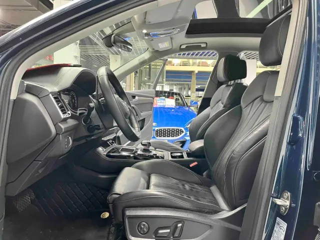 Audi Q5L — Фото автомобиля 7