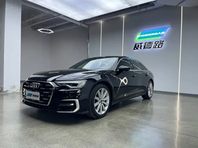 Фотография автомобиля — Audi A6L