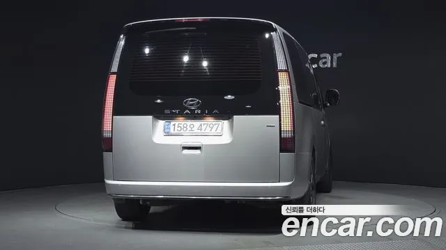 Hyundai Staria Staria 4WD Lounge 9 мест — Фото автомобиля 4