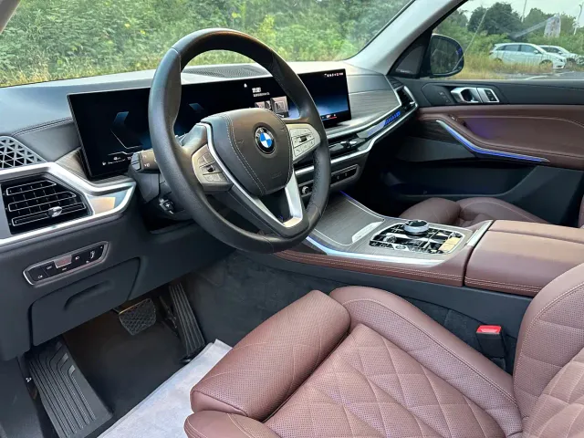 BMW X7 — Фото автомобиля 6