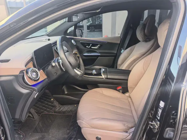 Mercedes-Benz EQE SUV — Фото автомобиля 5